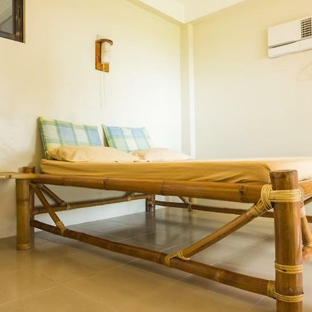 Hangout Beach Resort Caticlan Buitenkant foto
