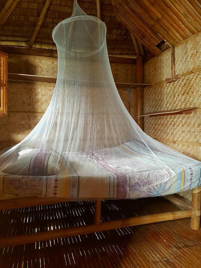 Hangout Beach Resort Caticlan Buitenkant foto